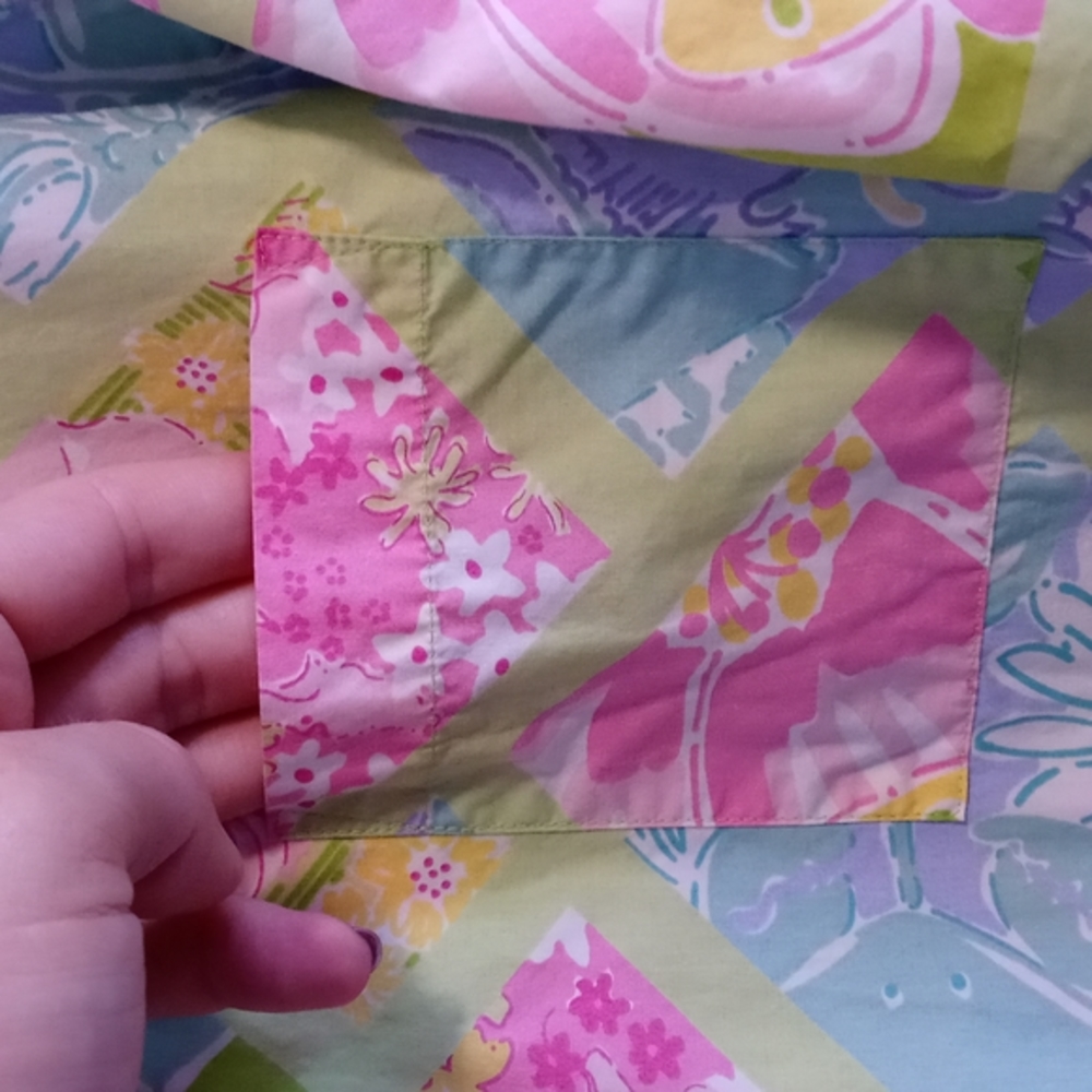 🌴VTG Lilly Pulitzer🌴 - "Surf N Patch" Button Down - Picture 8 of 16
